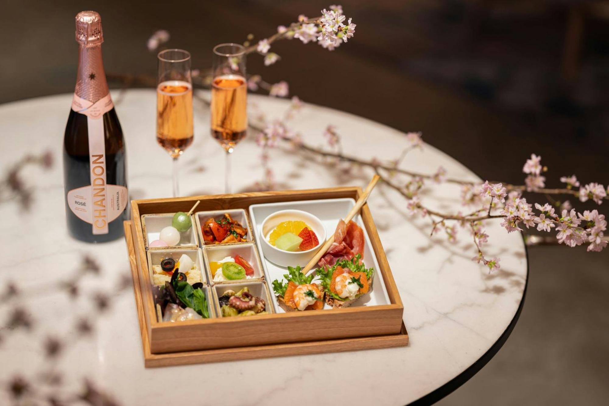 Courtyard By Marriott Nagoya Ξενοδοχείο Εξωτερικό φωτογραφία